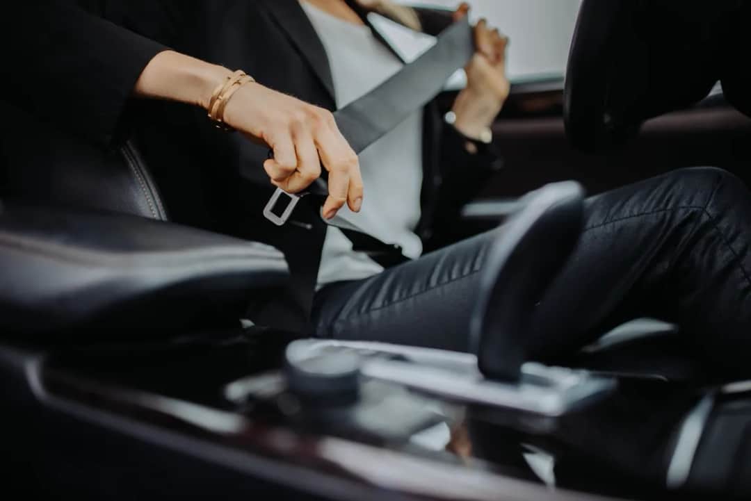 Jak naprawić pasy bezpieczeństwa w samochodzie i uniknąć zagrożeń