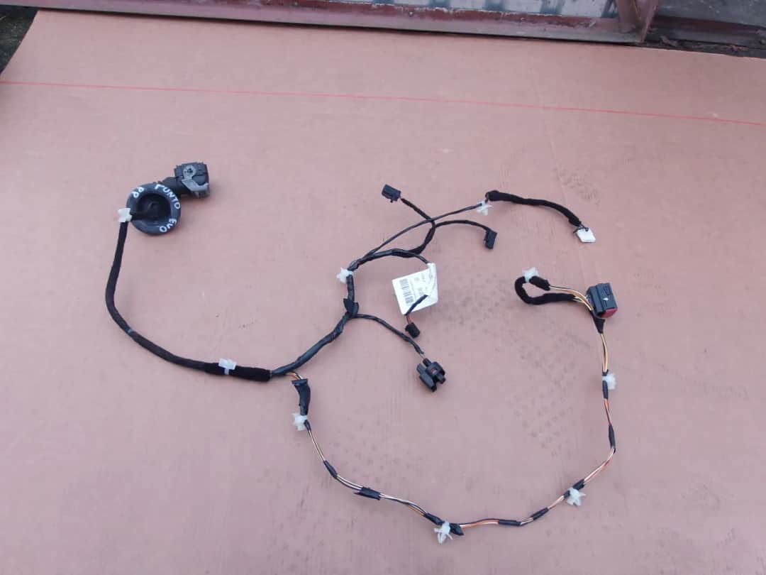 Wiązka elektryczna drzwi Grande Punto – uniknij kosztownych napraw