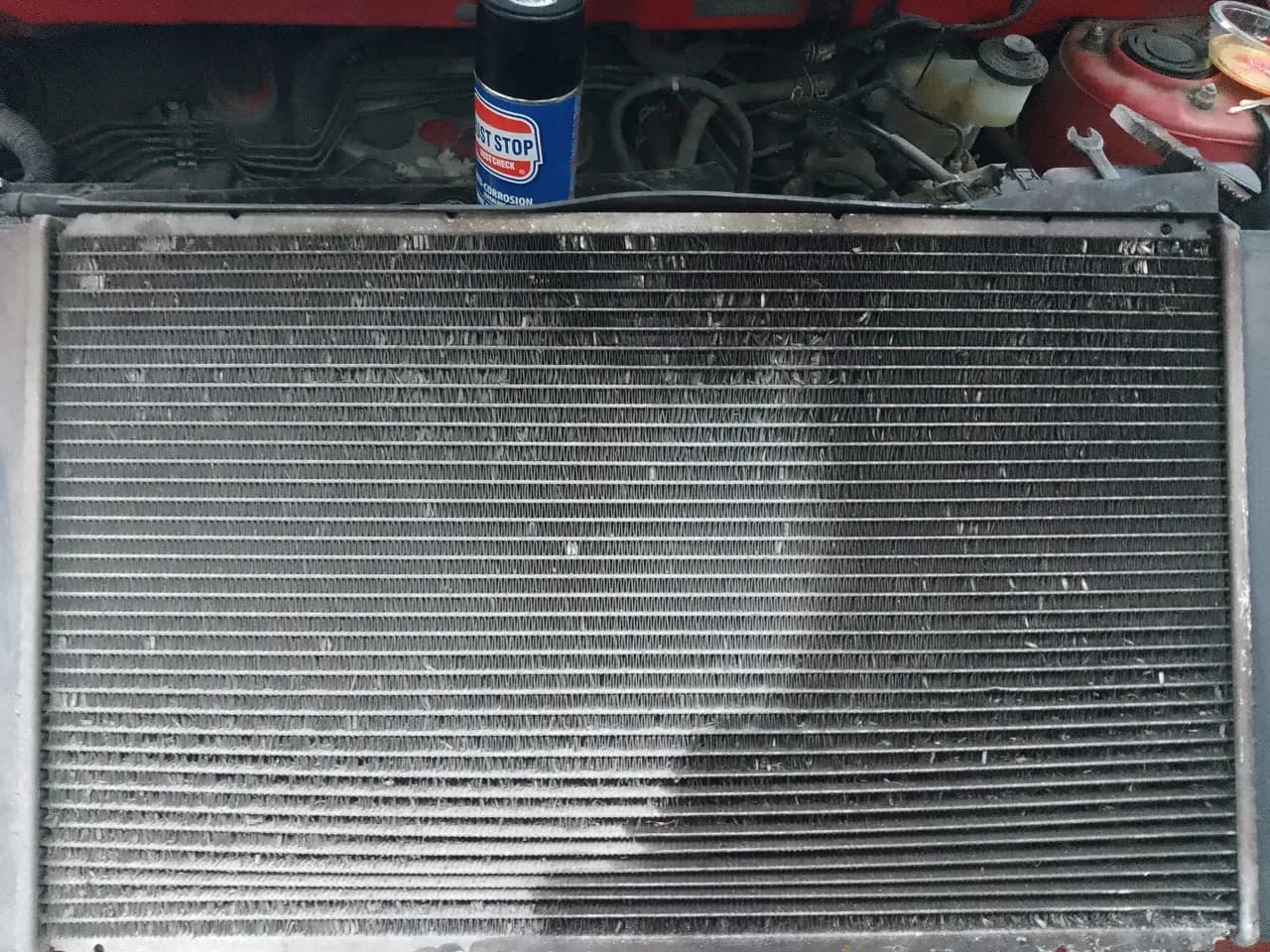 Ile kosztuje naprawa chłodnicy klimatyzacji? Sprawdź, co wpływa na cenę