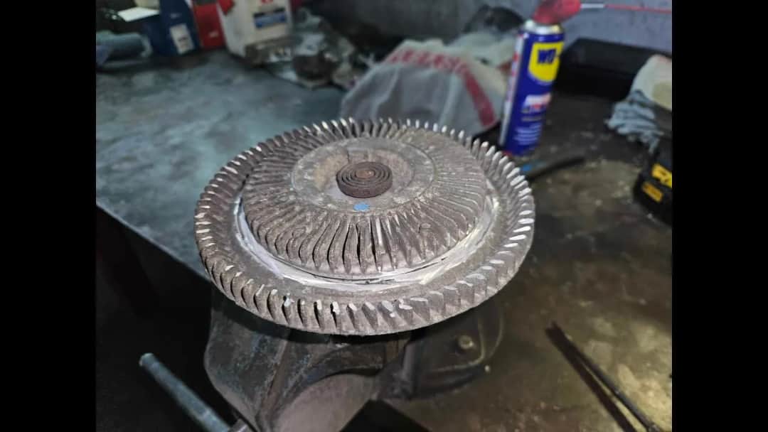 Jak sprawdzić sprzęgło wiskotyczne wentylatora i uniknąć problemów z silnikiem