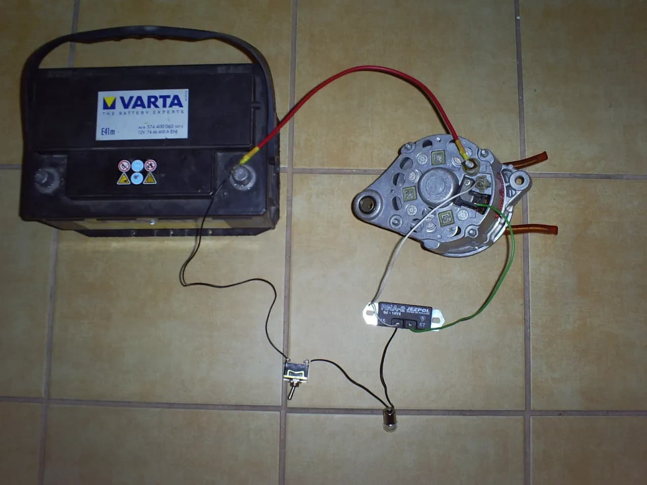 Jak podłączyć alternator zamiast prądnicy w Ursusie C-330 - proste kroki