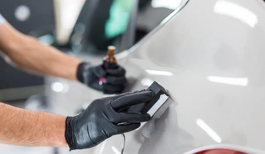 Jak często woskować auto, aby uniknąć uszkodzenia lakieru?